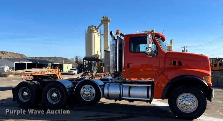 image for item DL7906 2004 Sterling LT9500 semi truck