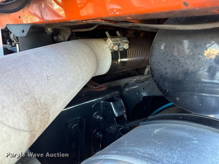 image for item DL7906 2004 Sterling LT9500 semi truck