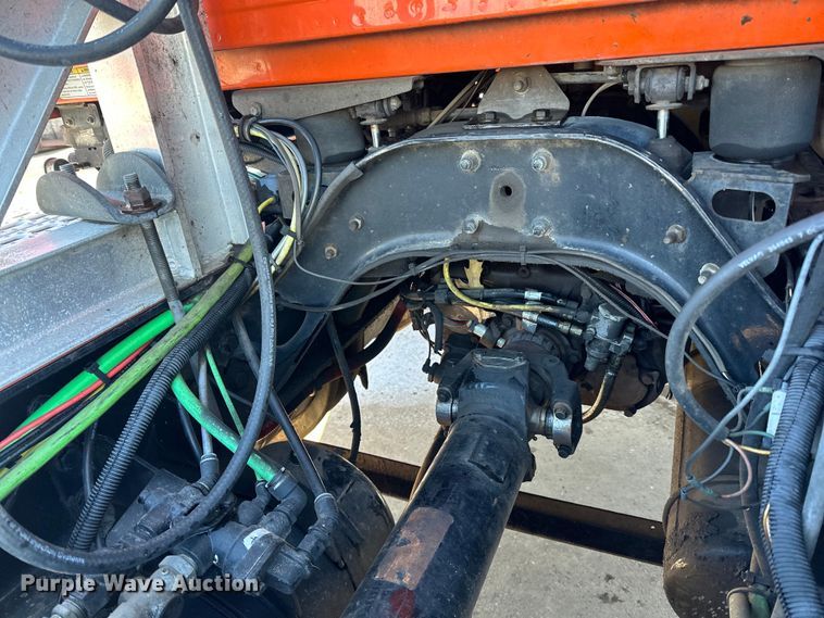 image for item DL7906 2004 Sterling LT9500 semi truck