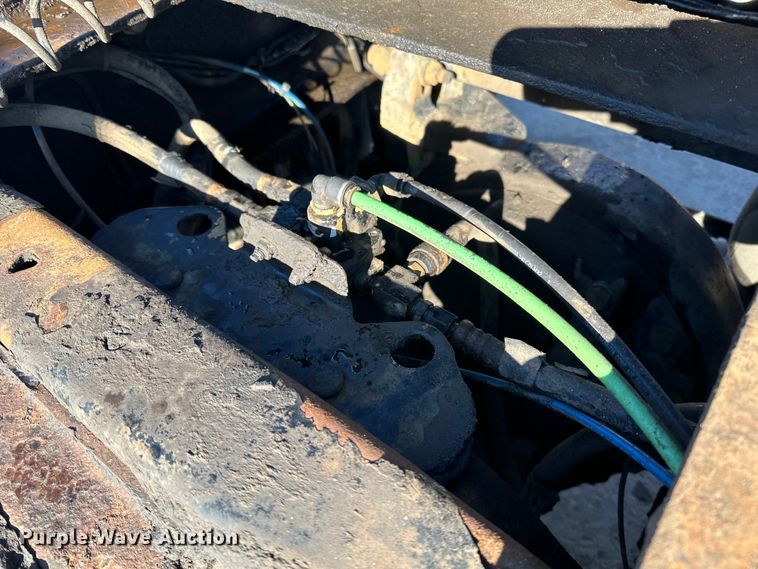 image for item DL7906 2004 Sterling LT9500 semi truck