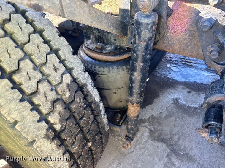 image for item DL7906 2004 Sterling LT9500 semi truck