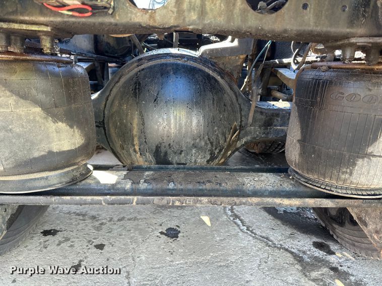 image for item DL7906 2004 Sterling LT9500 semi truck