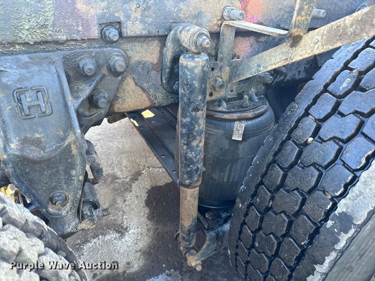 image for item DL7906 2004 Sterling LT9500 semi truck