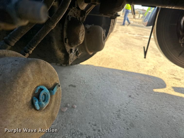 image for item DL7906 2004 Sterling LT9500 semi truck