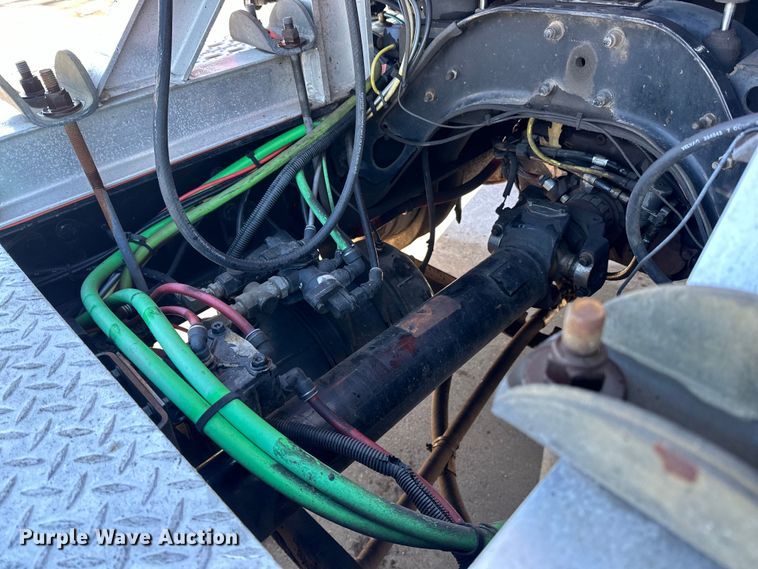 image for item DL7906 2004 Sterling LT9500 semi truck