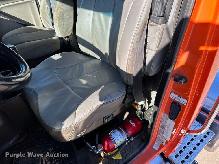 image for item DL7906 2004 Sterling LT9500 semi truck