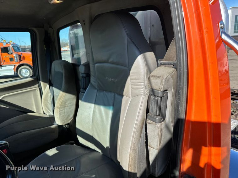 image for item DL7906 2004 Sterling LT9500 semi truck