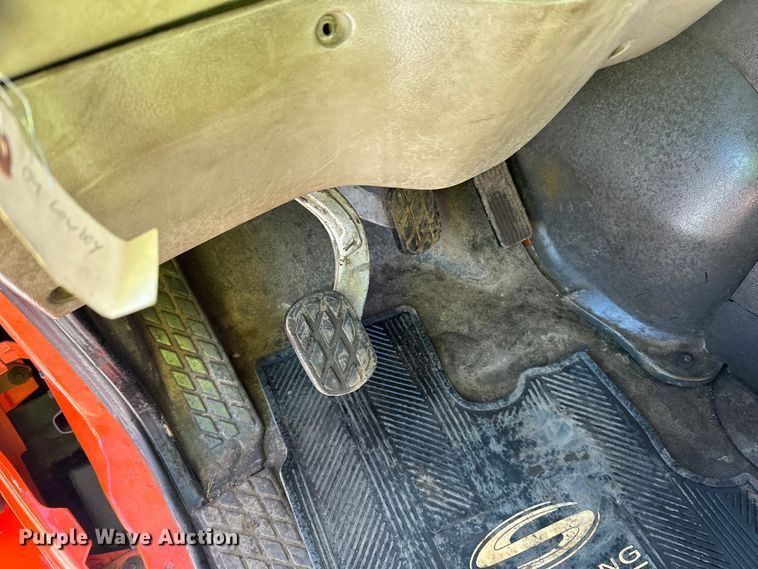 image for item DL7906 2004 Sterling LT9500 semi truck