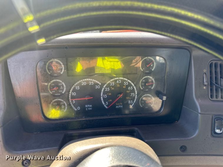 image for item DL7906 2004 Sterling LT9500 semi truck