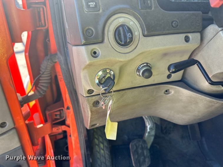 image for item DL7906 2004 Sterling LT9500 semi truck