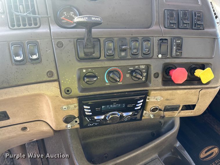 image for item DL7906 2004 Sterling LT9500 semi truck