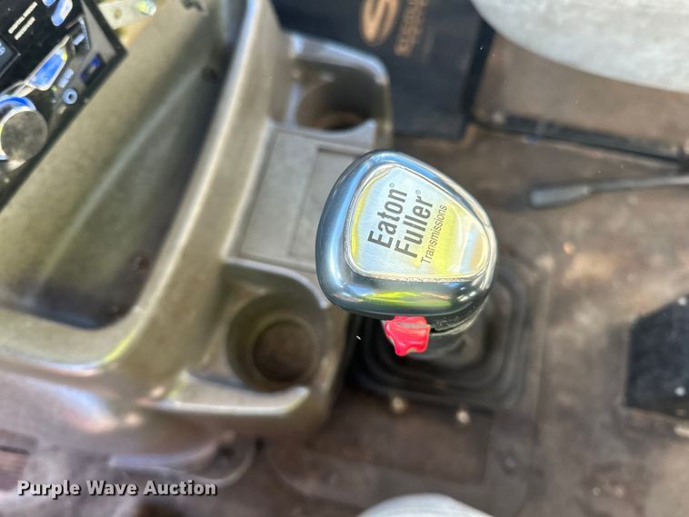 image for item DL7906 2004 Sterling LT9500 semi truck