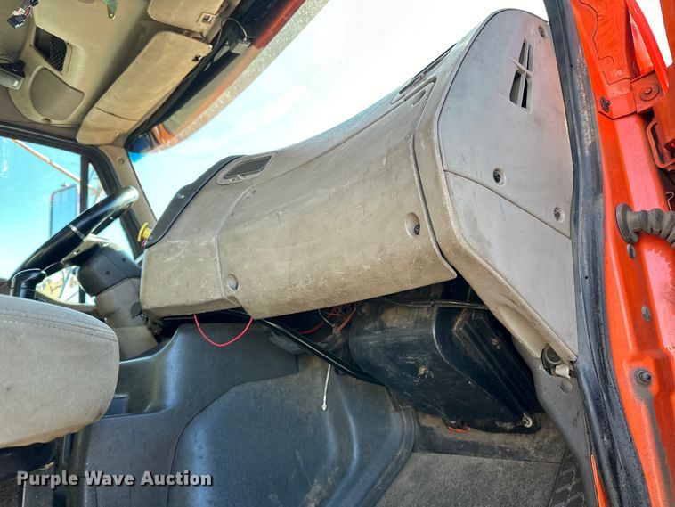 image for item DL7906 2004 Sterling LT9500 semi truck