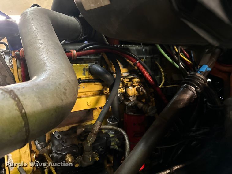 image for item DL7906 2004 Sterling LT9500 semi truck