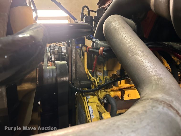 image for item DL7906 2004 Sterling LT9500 semi truck