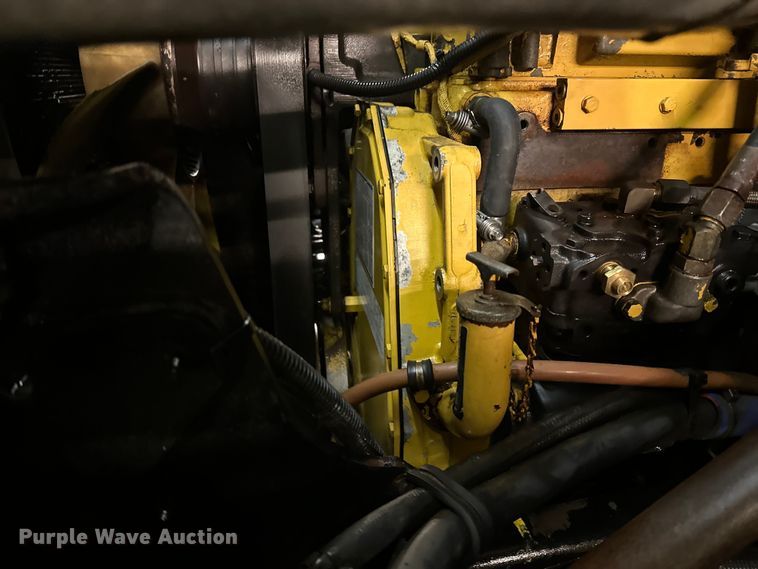 image for item DL7906 2004 Sterling LT9500 semi truck