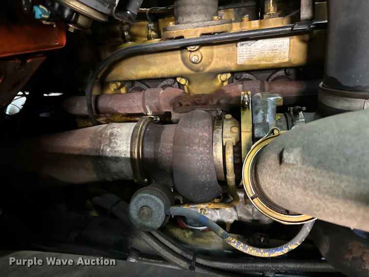 image for item DL7906 2004 Sterling LT9500 semi truck