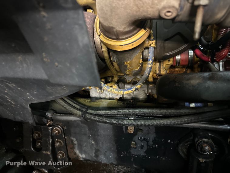 image for item DL7906 2004 Sterling LT9500 semi truck