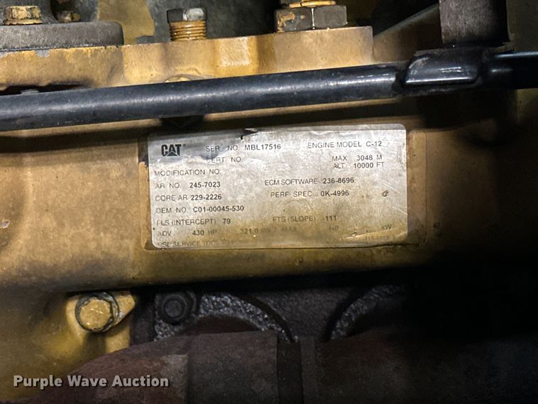 image for item DL7906 2004 Sterling LT9500 semi truck