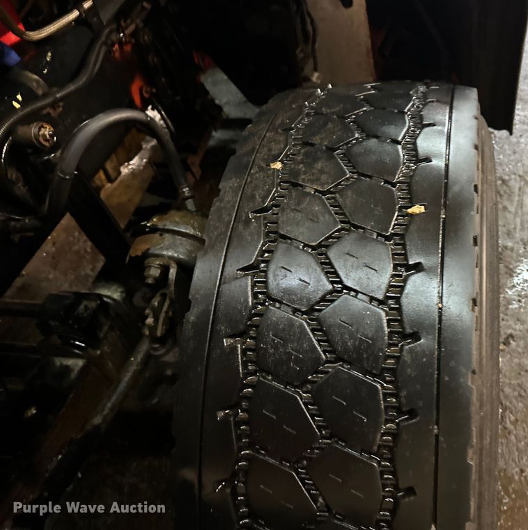 image for item DL7906 2004 Sterling LT9500 semi truck