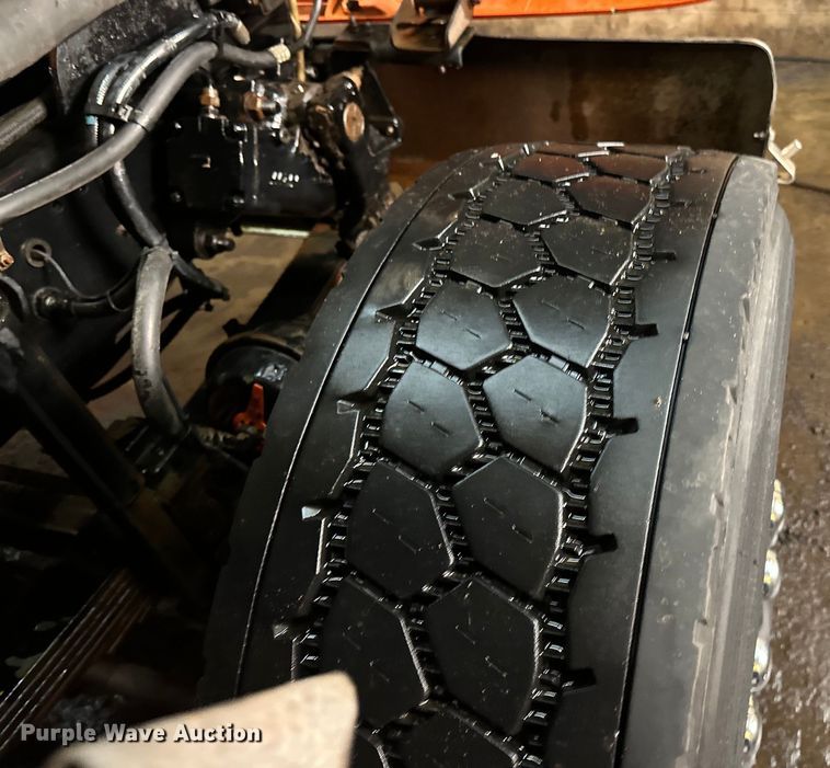 image for item DL7906 2004 Sterling LT9500 semi truck