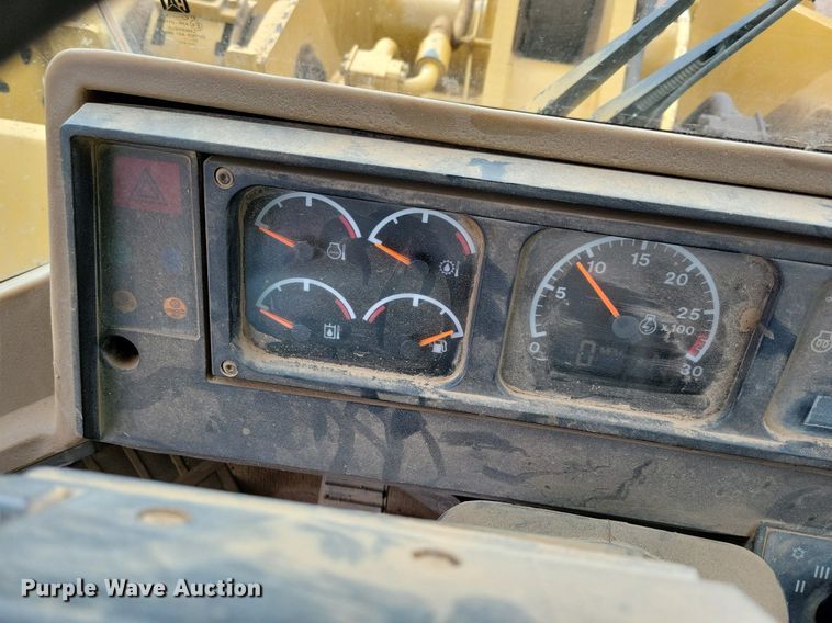 image for item DL7907 1995 Caterpillar 960F wheel loader