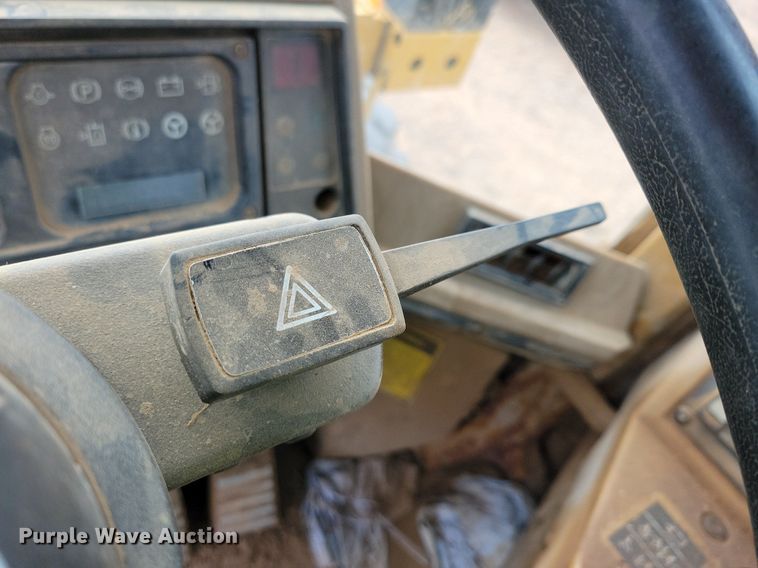image for item DL7907 1995 Caterpillar 960F wheel loader