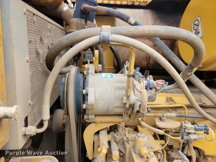 image for item DL7907 1995 Caterpillar 960F wheel loader