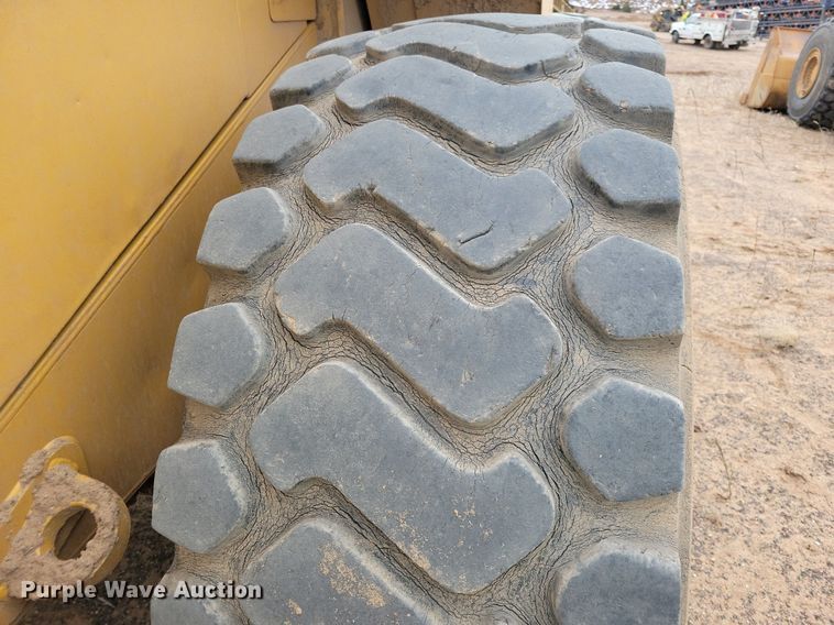 image for item DL7907 1995 Caterpillar 960F wheel loader