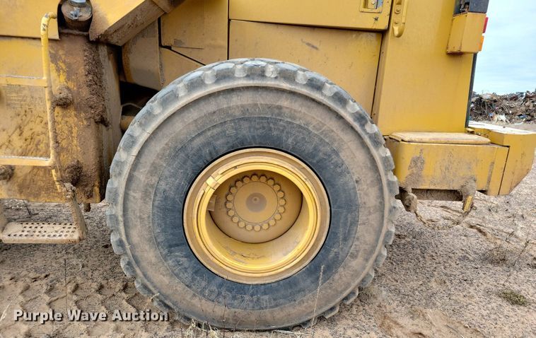 image for item DL7907 1995 Caterpillar 960F wheel loader