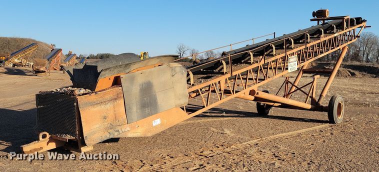 image for item DL7909 1969 Kustom Built conveyor