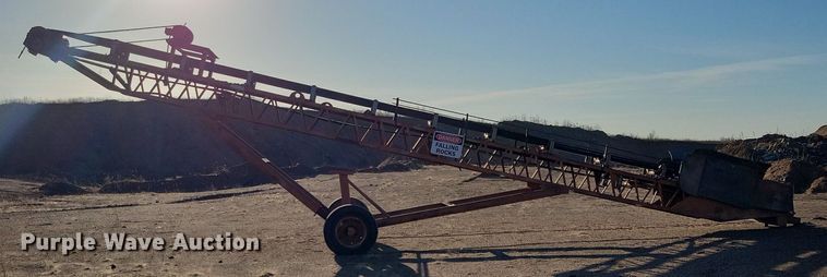 image for item DL7909 1969 Kustom Built conveyor