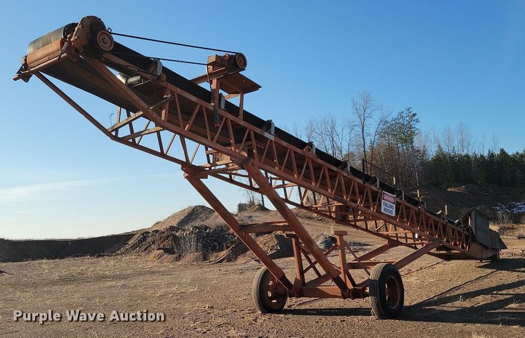 image for item DL7909 1969 Kustom Built conveyor