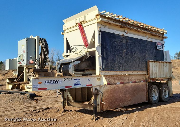 image for item DL7912 2016 Fabtec 3618SBF hopper feeder