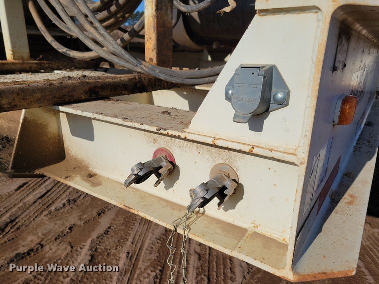 image for item DL7912 2016 Fabtec 3618SBF hopper feeder