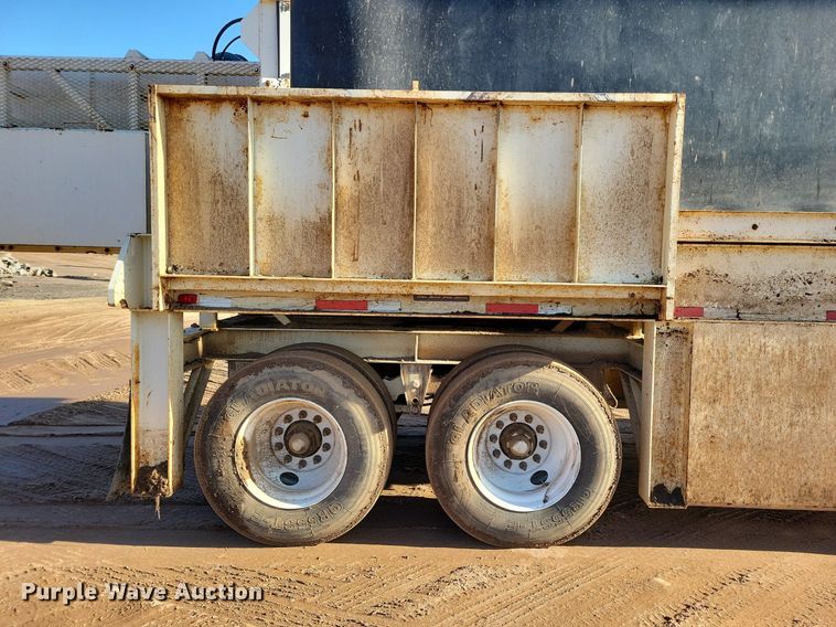 image for item DL7912 2016 Fabtec 3618SBF hopper feeder