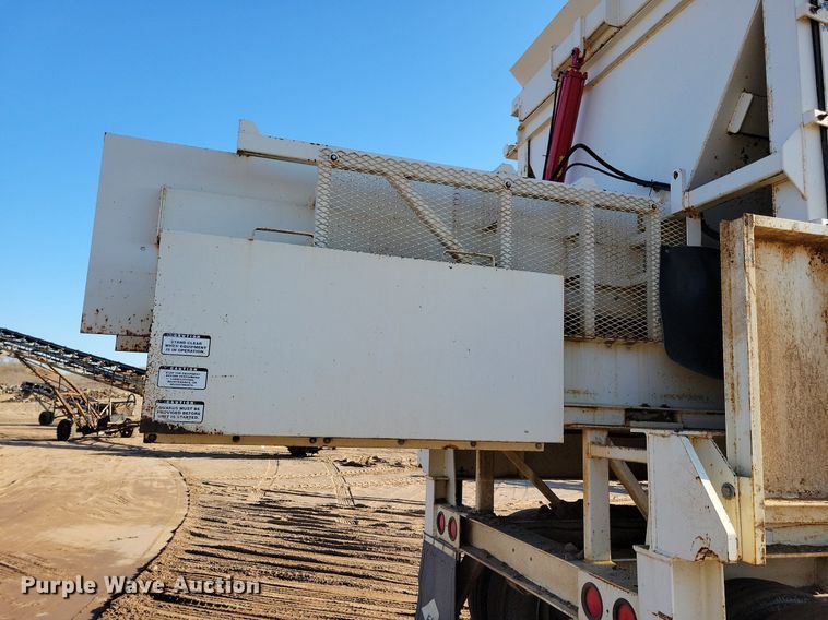 image for item DL7912 2016 Fabtec 3618SBF hopper feeder