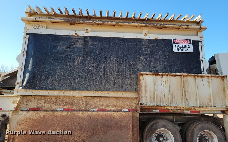 image for item DL7912 2016 Fabtec 3618SBF hopper feeder