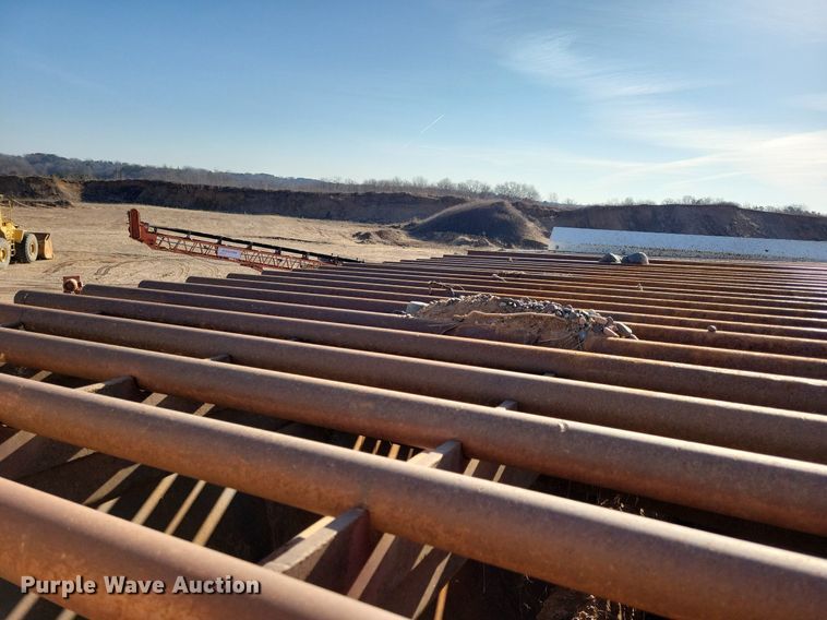 image for item DL7912 2016 Fabtec 3618SBF hopper feeder