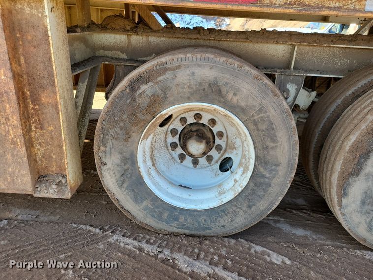 image for item DL7912 2016 Fabtec 3618SBF hopper feeder