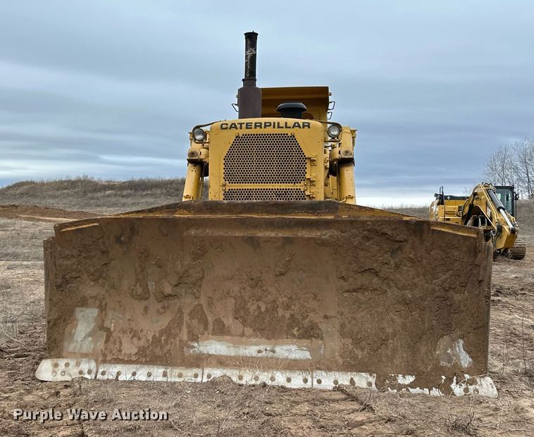 image for item DL7917 1976 Caterpillar D9H dozer