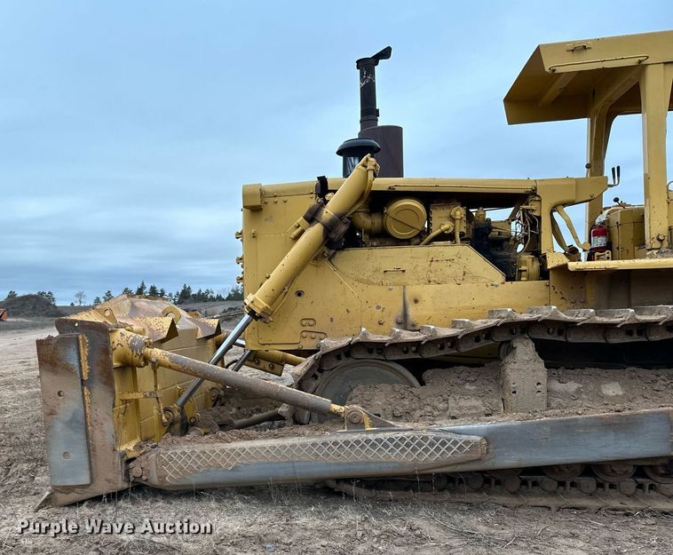 image for item DL7917 1976 Caterpillar D9H dozer