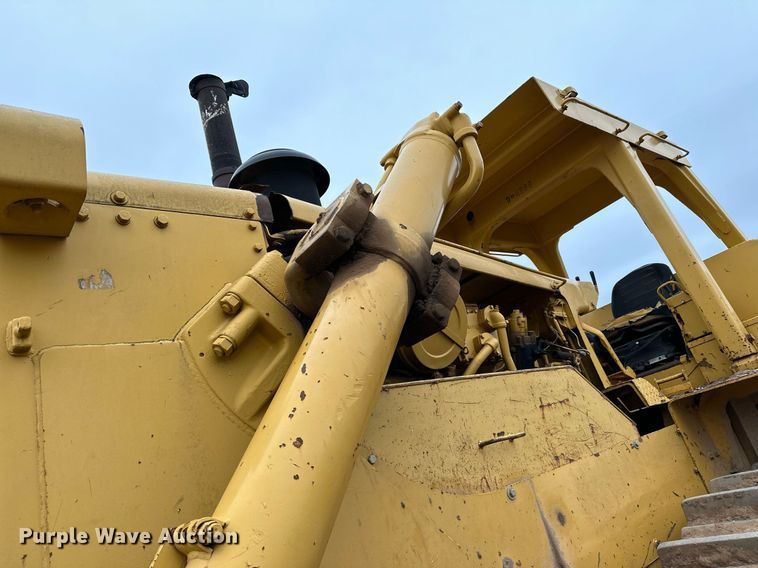 image for item DL7917 1976 Caterpillar D9H dozer