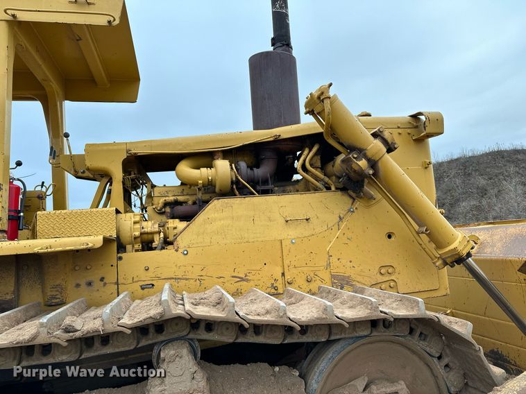 image for item DL7917 1976 Caterpillar D9H dozer