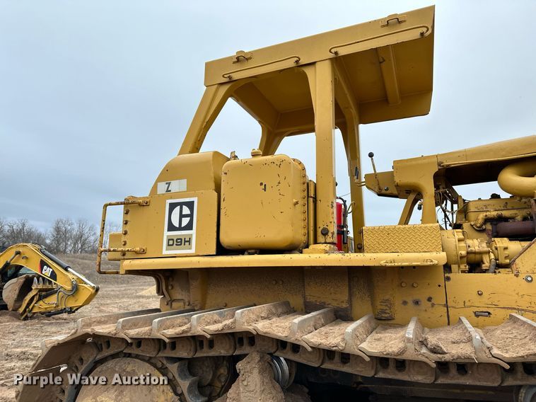 image for item DL7917 1976 Caterpillar D9H dozer