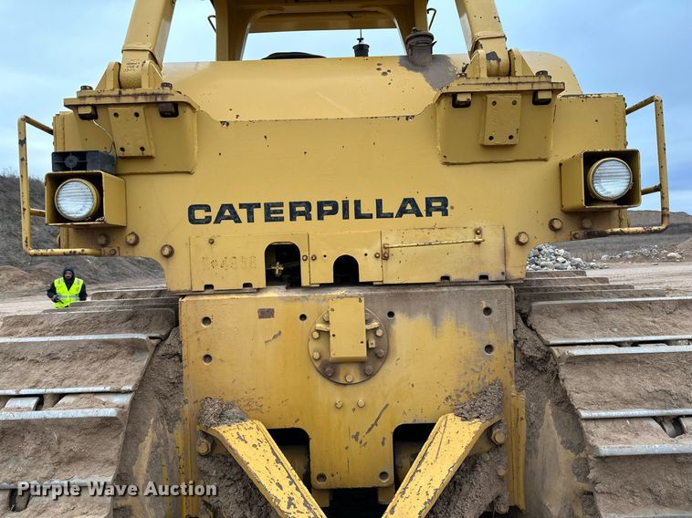 image for item DL7917 1976 Caterpillar D9H dozer