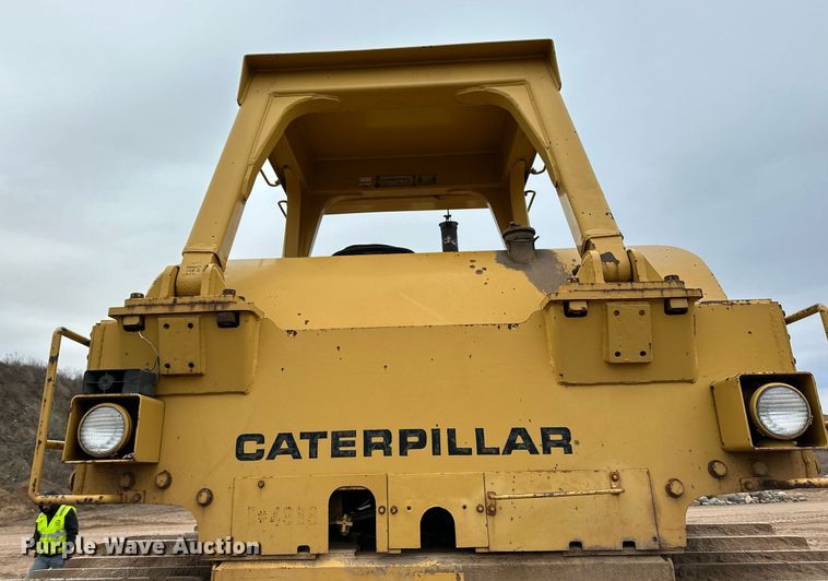 image for item DL7917 1976 Caterpillar D9H dozer