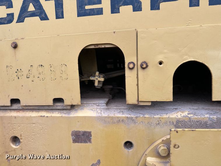 image for item DL7917 1976 Caterpillar D9H dozer