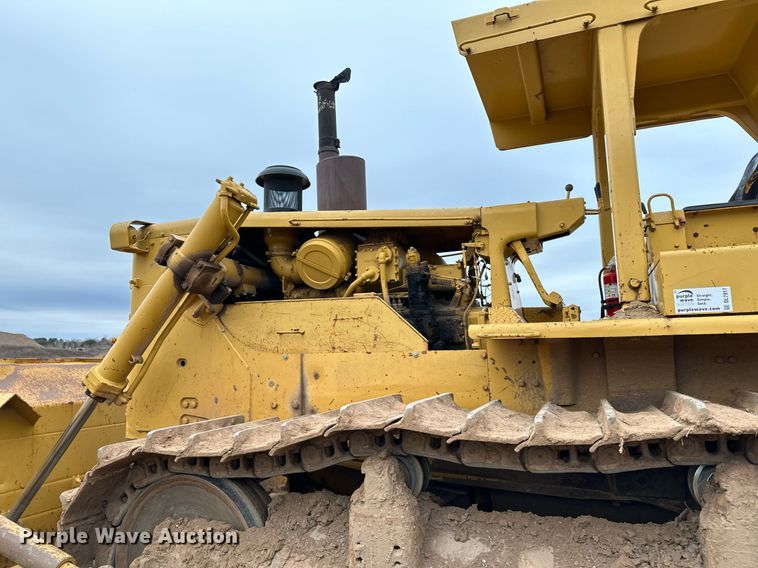 image for item DL7917 1976 Caterpillar D9H dozer