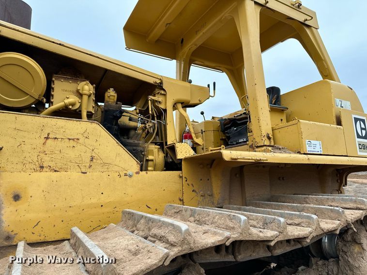 image for item DL7917 1976 Caterpillar D9H dozer